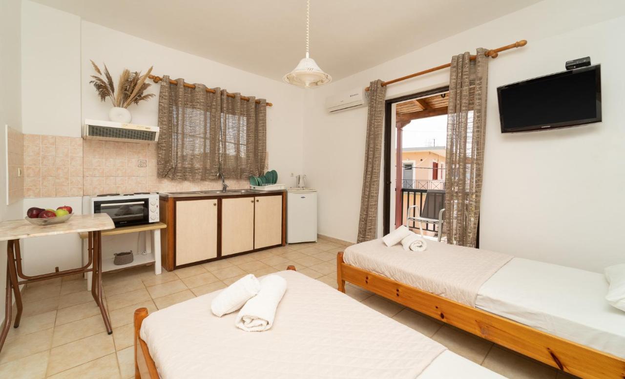 Tsimiklis Apartments Finikounda Zewnętrze zdjęcie