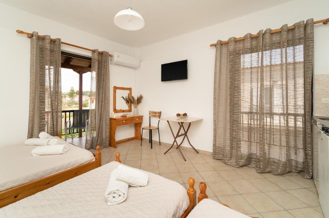Tsimiklis Apartments Finikounda Zewnętrze zdjęcie